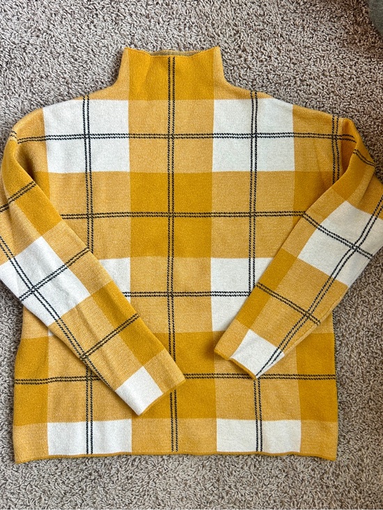 Rachel Zoe Sweaters - Rachel Zoe Mustard and Cream Plaid Turtleneck Sweater